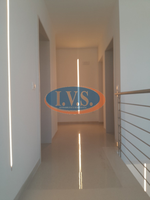 MONTEGALDA (VI): In tranquilla zona residenziale vendesi appartamento BICAMERE al primo piano in ...