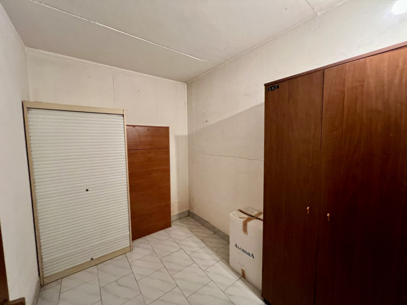 Interessante appartamento con taverna in palazzina di sole 4 unità abitative.

Ci troviamo in cen...