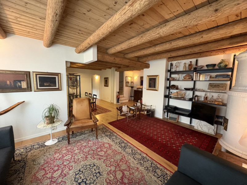 In una cornice riservata e armoniosa, immersa nel verde della campagna di Veggiano, località Tram...