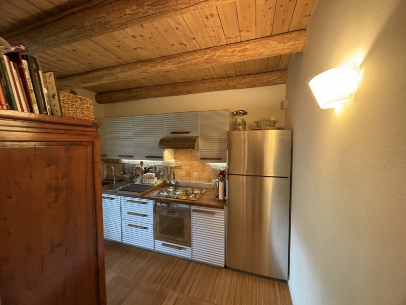 In una cornice riservata e armoniosa, immersa nel verde della campagna di Veggiano, località Tram...