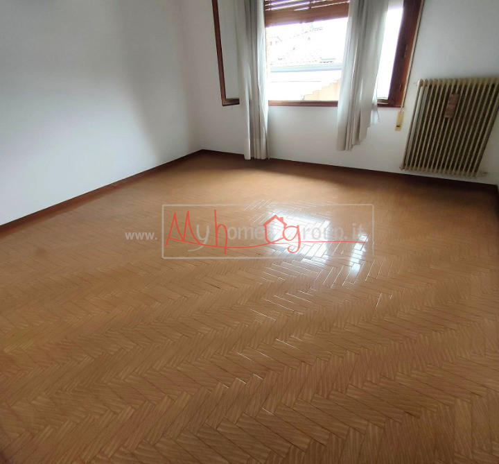 MONTEMERLO - (Rif.A591-s) - In casa singola proponiamo in vendita un appartamento indipendente di...