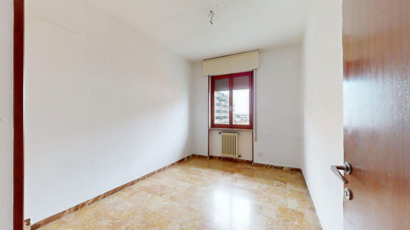 PISCINE 

In un tranquillo quartiere residenziale, comodo a tutti i principali servizi e a pochi ...