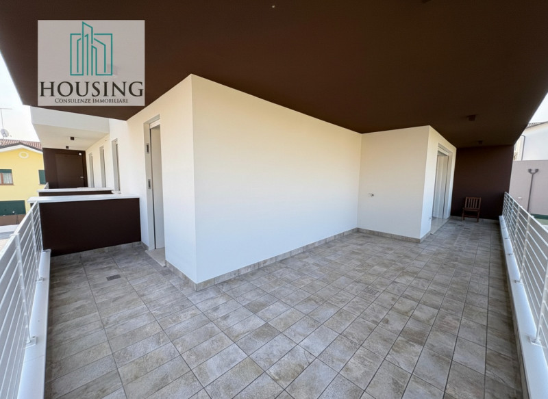 Nel Comune di Montegrotto Terme, proponiamo un appartamento di nuova costruzione, completamente a...