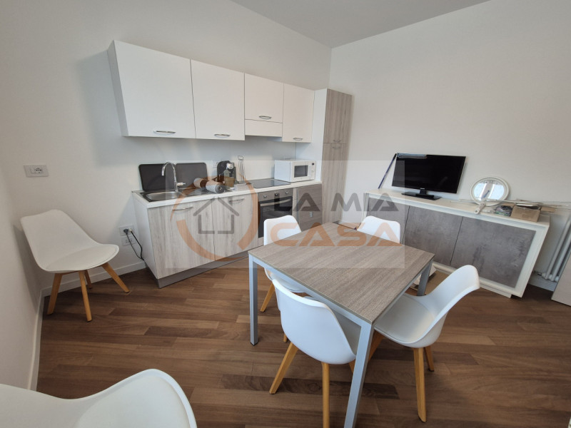 PADOVA - Località VOLTABAROZZO
Elegante trilocale rivolto solo a gruppo di 3 studentesse/speciali...