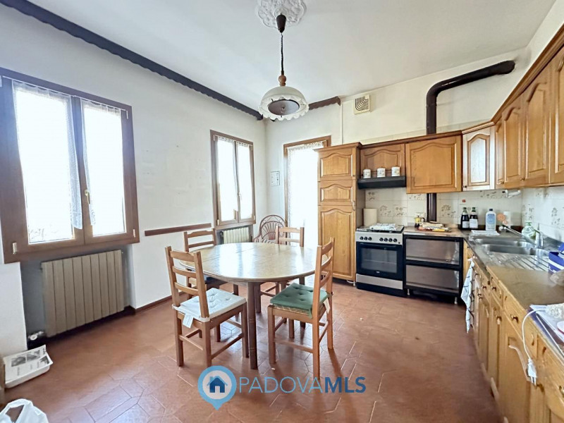 Immobile in esclusiva al Gruppo Padova MLS

Proponiamo in vendita villa indipendente edificata ne...