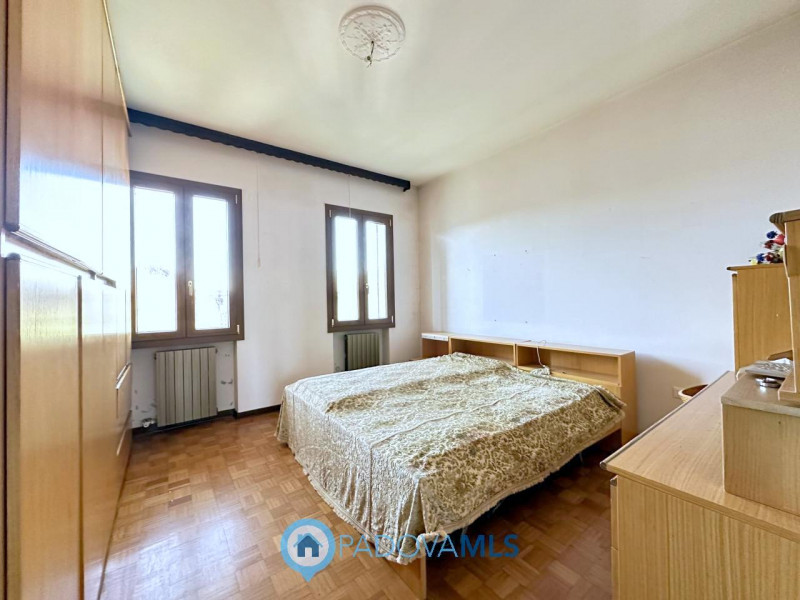 Immobile in esclusiva al Gruppo Padova MLS

Proponiamo in vendita villa indipendente edificata ne...