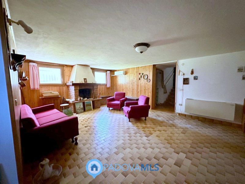 Immobile in esclusiva al Gruppo Padova MLS

Proponiamo in vendita villa indipendente edificata ne...