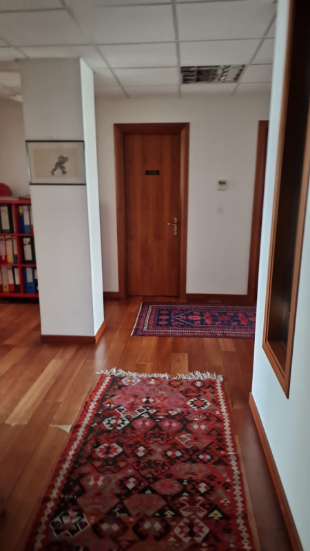 (Per info Cristina: 3389226442) Padova zona Scrovegni, si affitta una stanza ufficio ampio, compl...