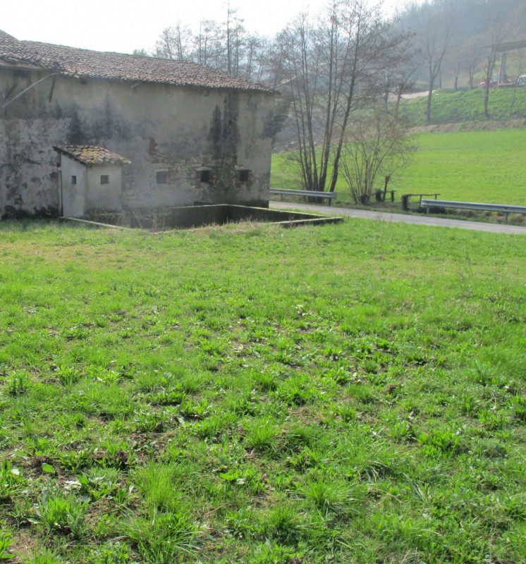 In posizione panoramica e riservata, immersa nel verde della località Valdilonte a Castelgomberto...