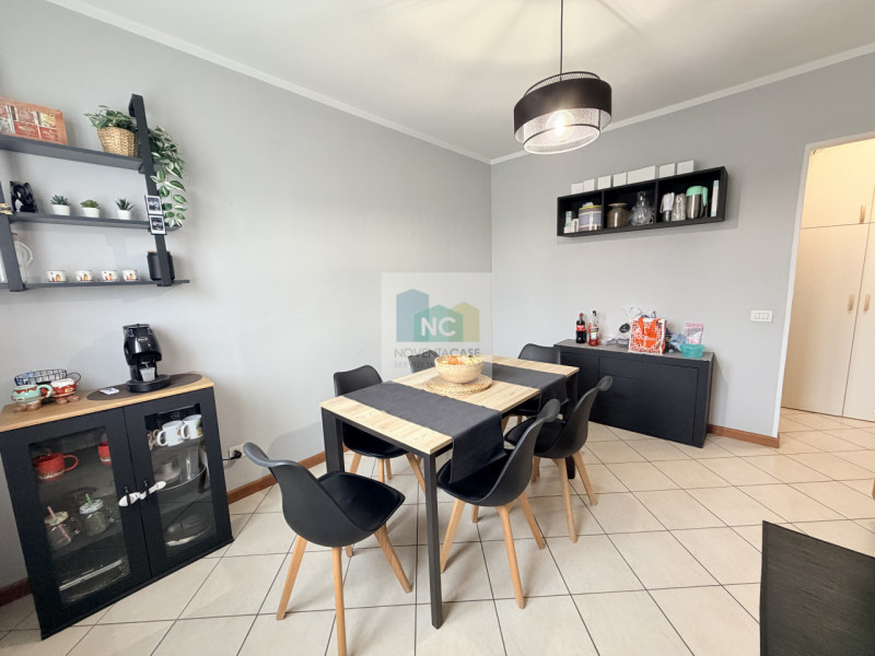 Scoprite il vostro nuovo rifugio nel cuore di Noventana, un quartiere tranquillo e ben servito di...