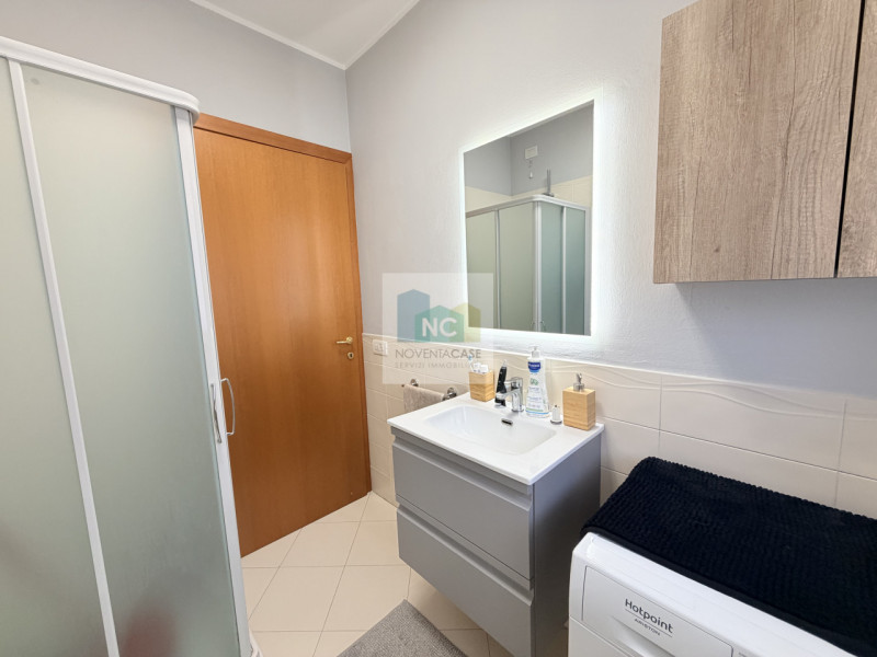 Scoprite il vostro nuovo rifugio nel cuore di Noventana, un quartiere tranquillo e ben servito di...