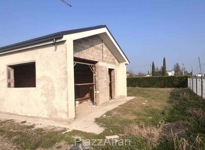 Indipendenza e Innovazione: La tua nuova Villa NZEB a Legnaro

Immerse nella tranquillità della c...