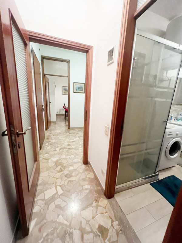 (Per INFO Cristina 3389226442) Situato alla Guizza, vicino a tutti i servizi, comodo al tram e al...