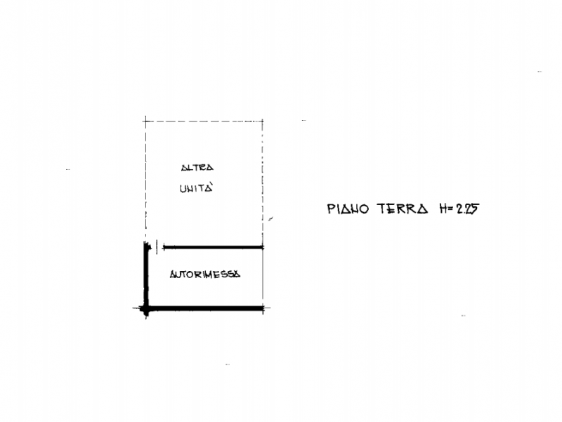 Situata nella zona più ricercata e tranquilla della Mandria, in via Gemona, questa porzione di te...