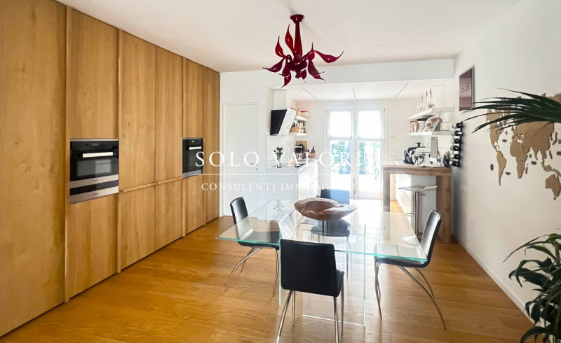 Rif. B485 (per informazioni 338 9387816 Matteo – 340 2242606 Marco) 

Una casa che conquista con ...