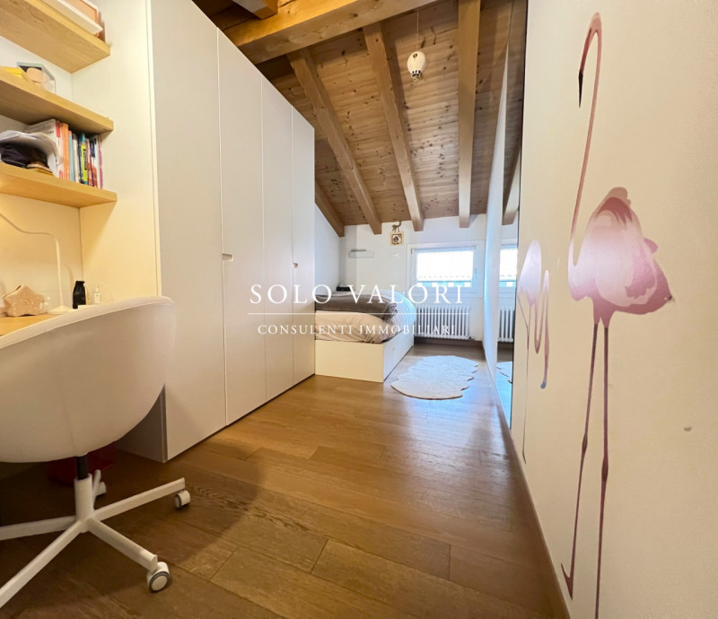 Rif. B485 (per informazioni 338 9387816 Matteo – 340 2242606 Marco) 

Una casa che conquista con ...