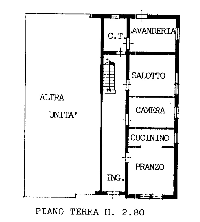 COMPOSIZIONE:
Proponiamo in vendita porzione di bifamiliare sviluppata su due livelli. L'atrio d'...
