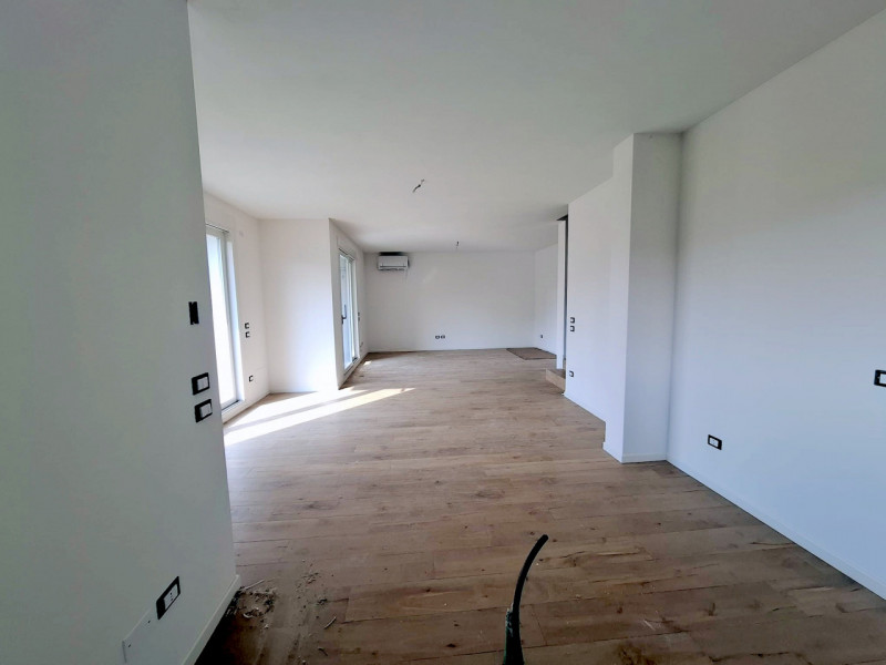 ABANO TERME NUOVA PORZIONE INDIPENDENTE rif.LP02 - €.450.000

Stai cercando una soluzione abitati...