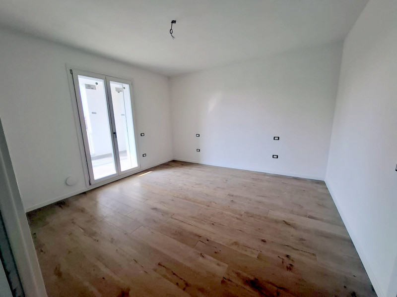 ABANO TERME NUOVA PORZIONE INDIPENDENTE rif.LP02 - €.450.000

Stai cercando una soluzione abitati...