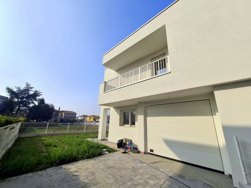 ABANO TERME NUOVA PORZIONE INDIPENDENTE rif.LP02 - €.450.000

Stai cercando una soluzione abitati...