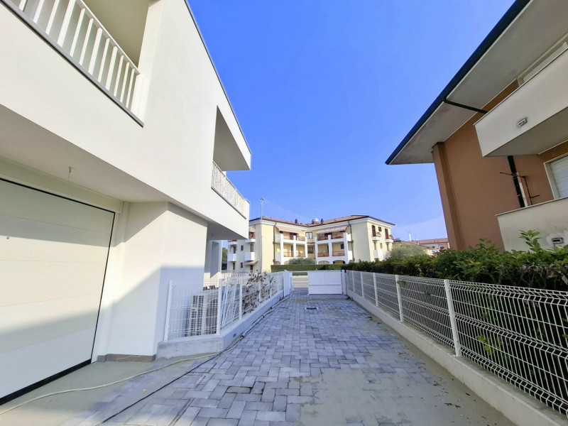 ABANO TERME NUOVA PORZIONE INDIPENDENTE rif.LP02 - €.450.000

Stai cercando una soluzione abitati...