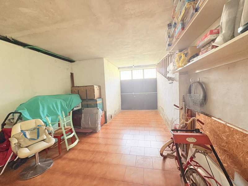 Nel cuore di Torreglia, in una posizione centrale, tranquilla e comoda a tutti i principali servi...