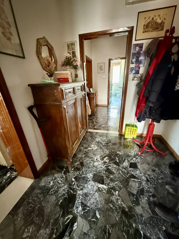 QUARTIERE ARCELLA Ti presentiamo un appartamento in ottime condizioni, situato al piano secondo e...