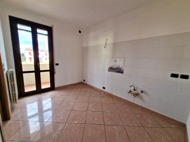 Nel cuore di Saletto, frazione del Comune di Borgo Veneto, proponiamo un appartamento che unisce ...