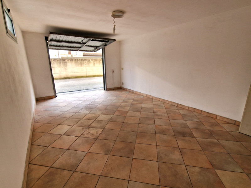 Nel cuore di Saletto, frazione del Comune di Borgo Veneto, proponiamo un appartamento che unisce ...