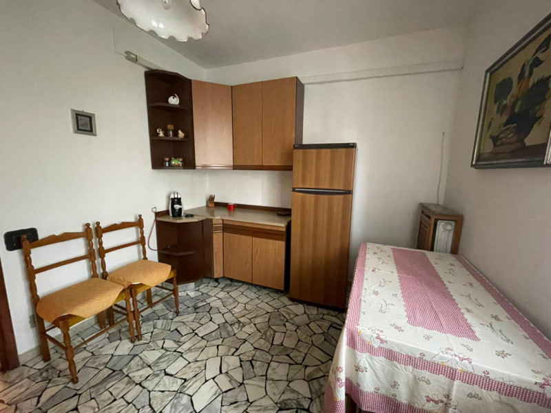 Affittasi stanze in appartamento luminoso e ben collegato

Affittasi 3 stanze matrimoniali in app...