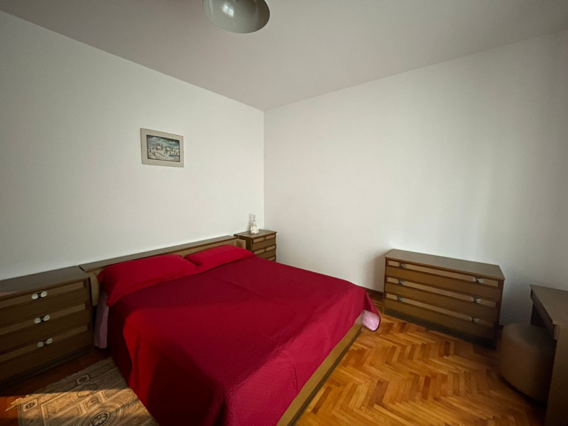 Affittasi stanze in appartamento luminoso e ben collegato

Affittasi 3 stanze matrimoniali in app...