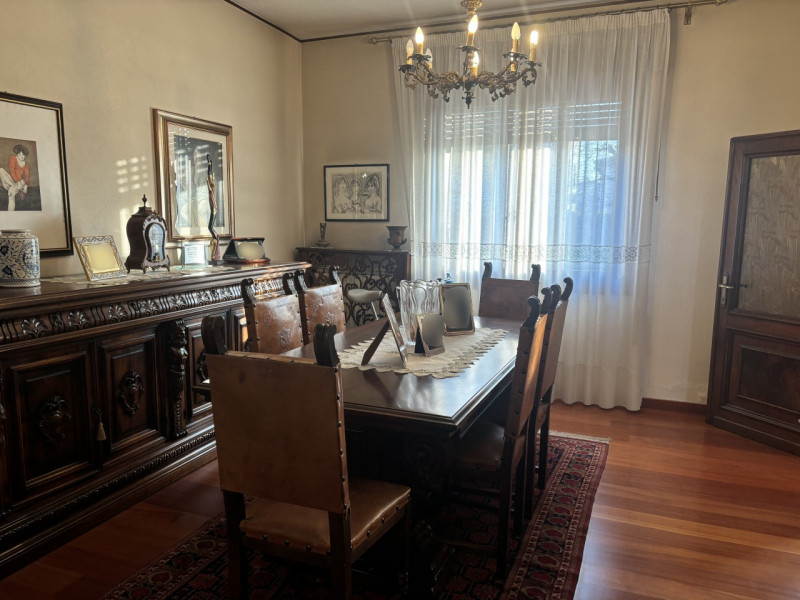 Nel cuore di Mestrino, in una posizione davvero privilegiata e comoda a tutti i principali serviz...