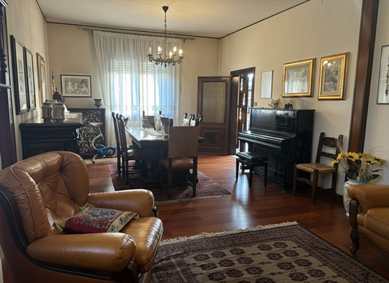 Nel cuore di Mestrino, in una posizione davvero privilegiata e comoda a tutti i principali serviz...