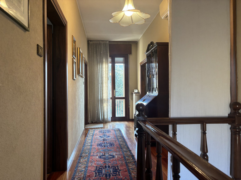 Nel cuore di Mestrino, in una posizione davvero privilegiata e comoda a tutti i principali serviz...