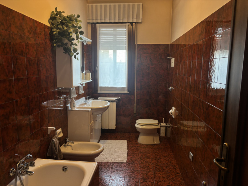 Nel cuore di Mestrino, in una posizione davvero privilegiata e comoda a tutti i principali serviz...