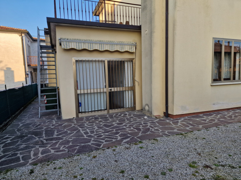 Nel cuore di Mestrino, in una posizione davvero privilegiata e comoda a tutti i principali serviz...