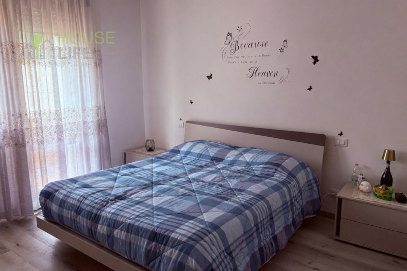 TORREBELVICINO: in zona comoda a tutti i servizi TRICAMERE al piano secondo e ultimo, inserito in...