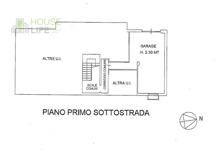 TORREBELVICINO: in zona comoda a tutti i servizi TRICAMERE al piano secondo e ultimo, inserito in...