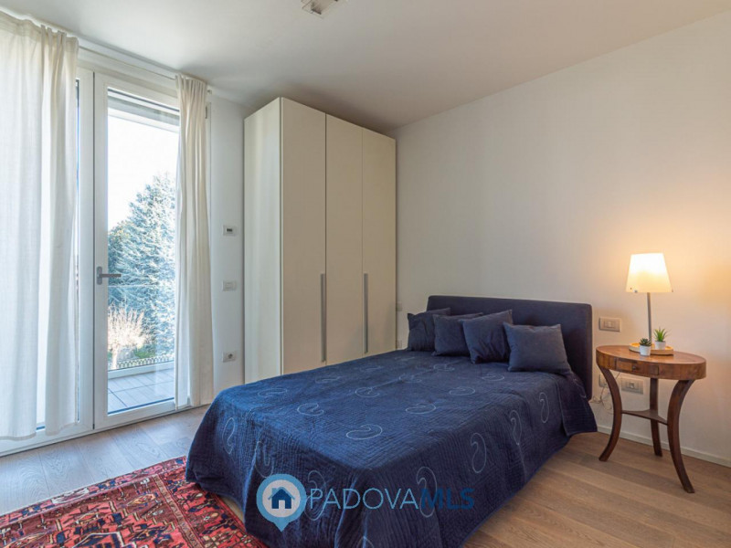 Immobile in esclusiva al Gruppo Padova MLS
Scopri questa magnifica villa moderna situata nel cuor...