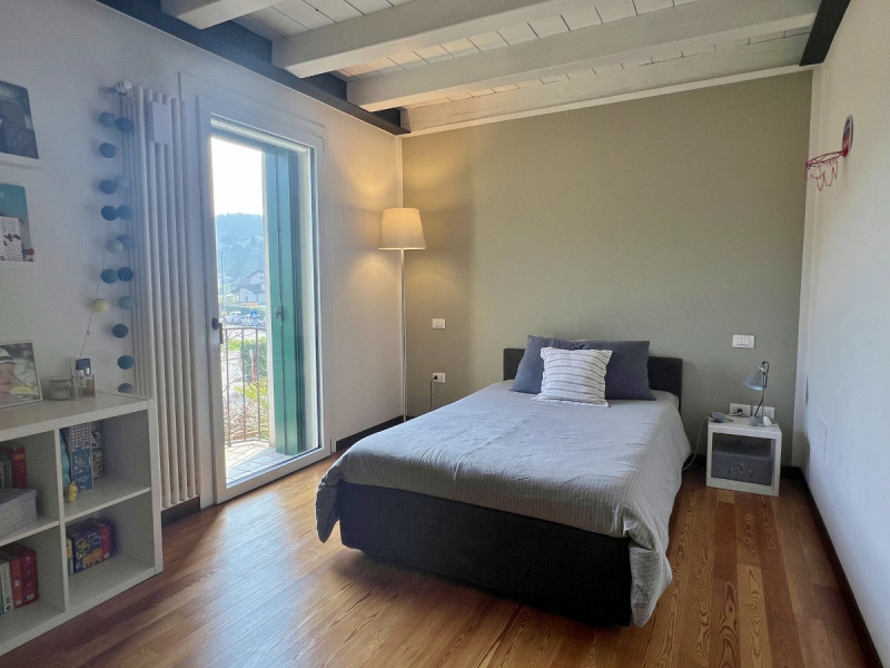 STUPENDA VILLA DI TESTA CON AMPIO GIARDINO ESCLUSIVO – Rif. 8357
Nel cuore della città, in una de...