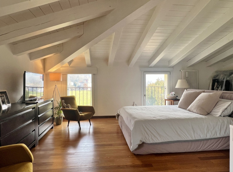 STUPENDA VILLA DI TESTA CON AMPIO GIARDINO ESCLUSIVO – Rif. 8357
Nel cuore della città, in una de...