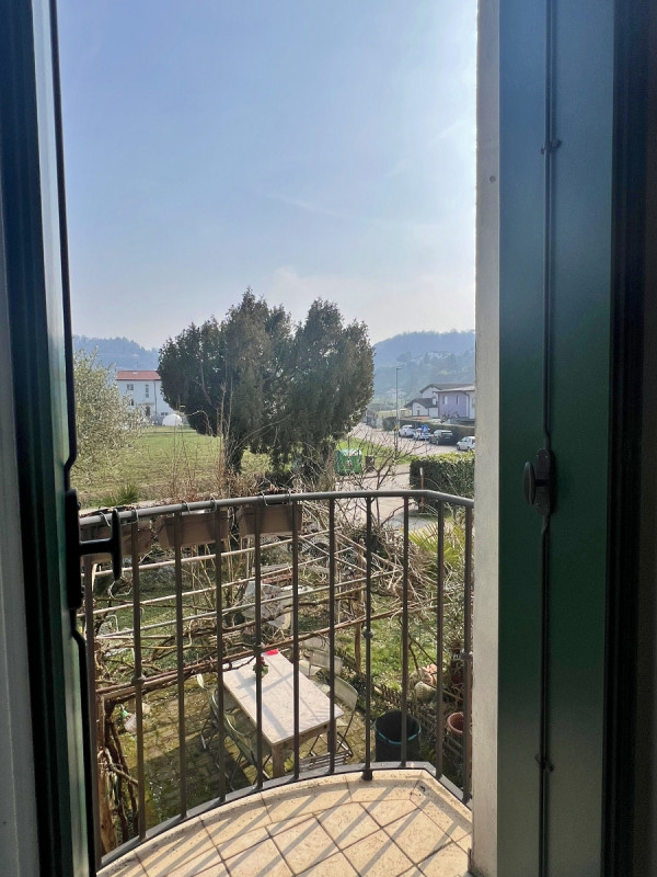 STUPENDA VILLA DI TESTA CON AMPIO GIARDINO ESCLUSIVO – Rif. 8357
Nel cuore della città, in una de...