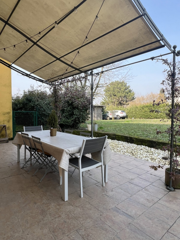 STUPENDA VILLA DI TESTA CON AMPIO GIARDINO ESCLUSIVO – Rif. 8357
Nel cuore della città, in una de...