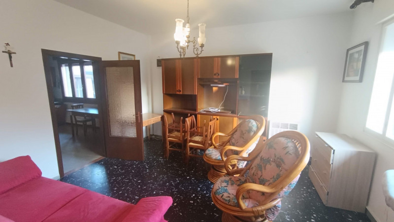 Curtarolo: in centro a Pieve di Curtarolo, comodissima a scuole, negozi, supermercati, fermata au...