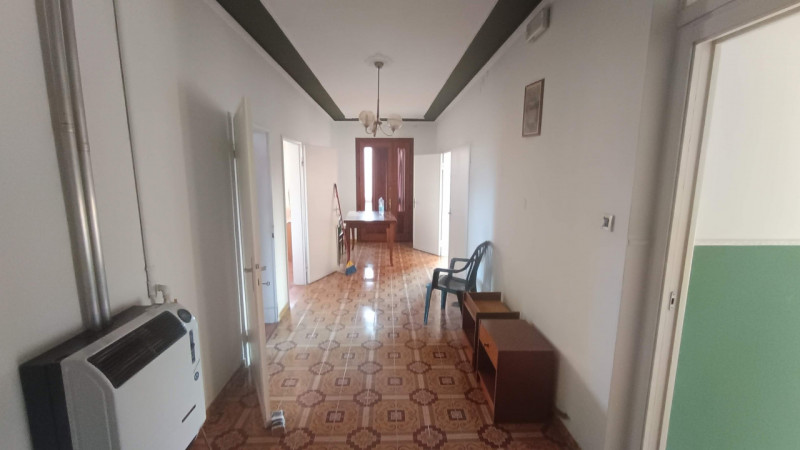 Curtarolo: in centro a Pieve di Curtarolo, comodissima a scuole, negozi, supermercati, fermata au...