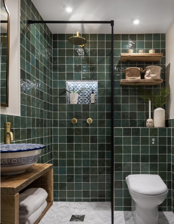 Classe A1 - 4 camere 3 bagni 2 terrazzi garage quadruplo

Venite a scoprire questo LUMINOSO Appar...