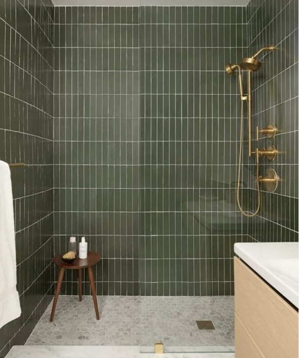 Classe A1 - 4 camere 3 bagni 2 terrazzi garage quadruplo

Venite a scoprire questo LUMINOSO Appar...