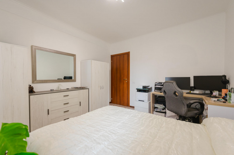 In zona comoda a tutti i servizi, proponiamo in vendita appartamento al piano terra con ingresso ...