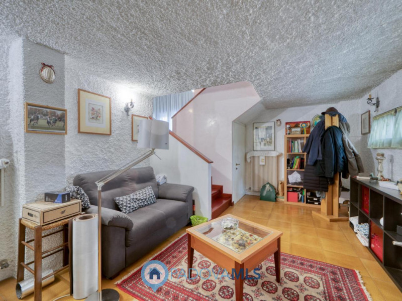 Prestigiosa villa contemporanea in vendita in zona Forcellini, Padova

Immobile in esclusiva al G...