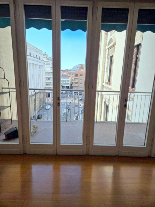 2 CAMERE AMPIO IN PIAZZA INSUREZZIONE €.450.000 - rif.MG009

Scopri questo splendido appartamento...